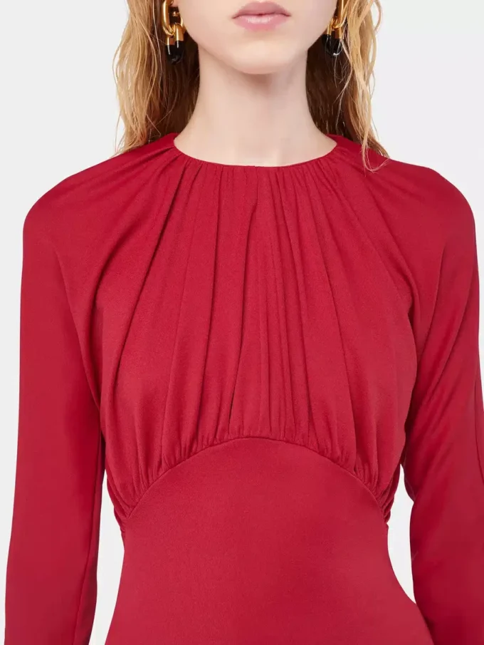 Top de jersey con detalles fruncidos